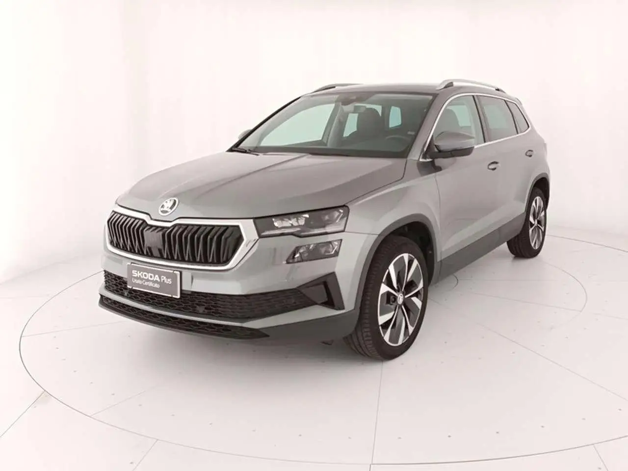 Photo 1 : Skoda Karoq 2022 Petrol