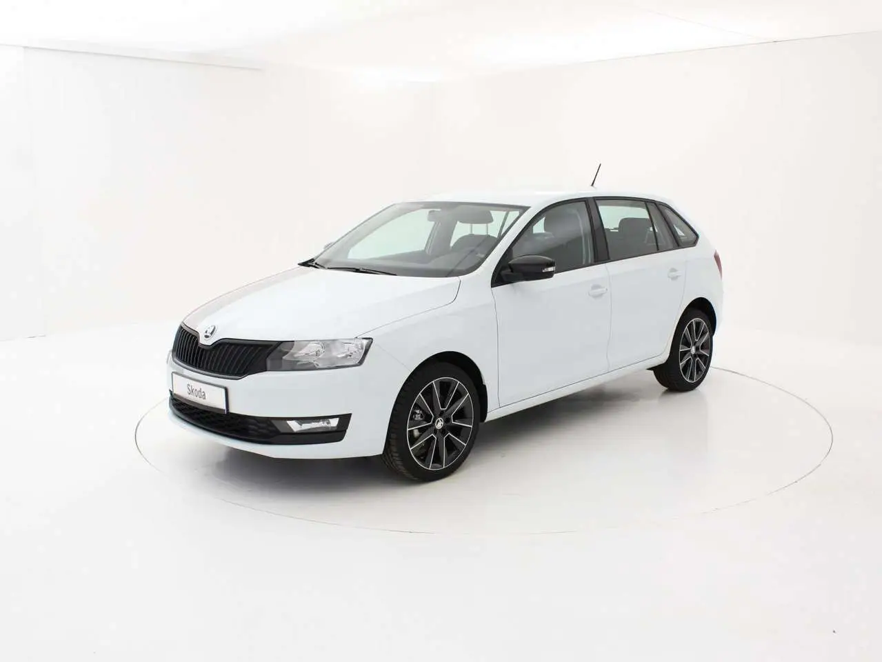 Photo 1 : Skoda Rapid 2019 Essence