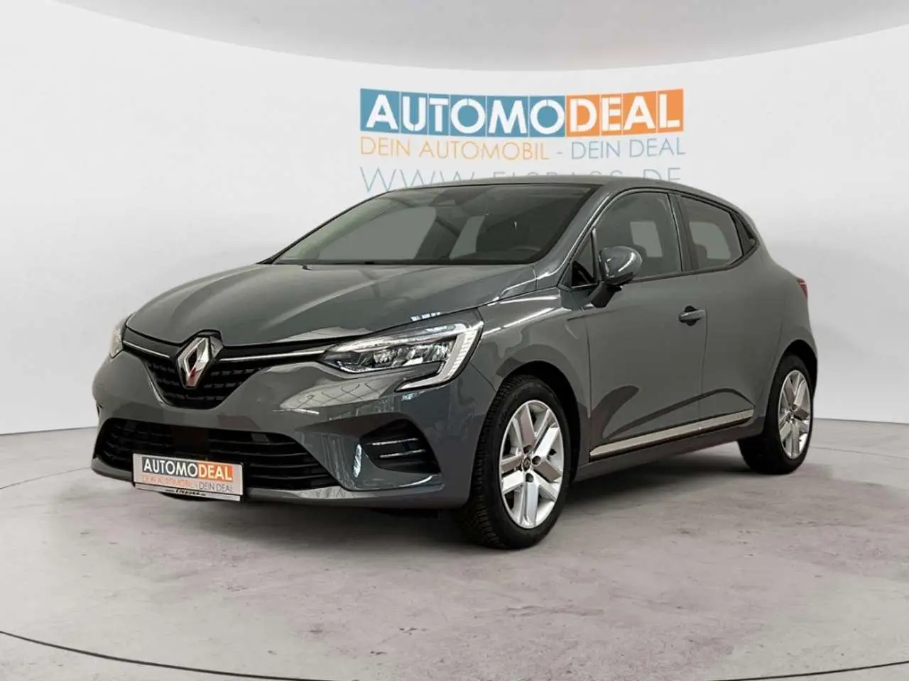 Photo 1 : Renault Clio 2020 Petrol