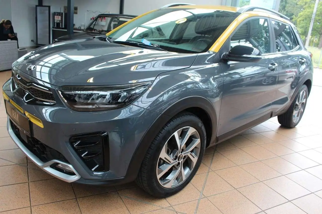 Photo 1 : Kia Stonic 2021 Essence