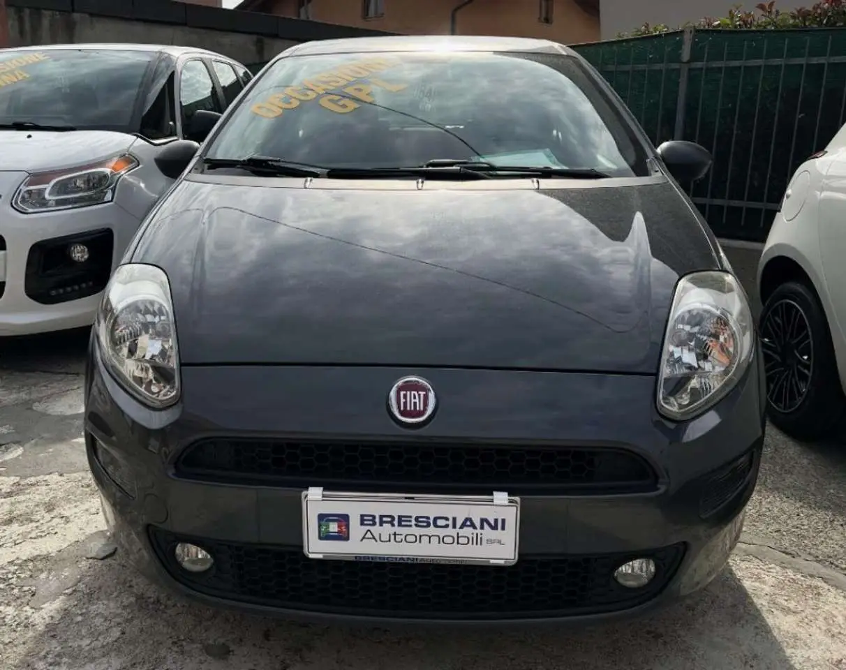 Photo 1 : Fiat Punto 2017 GPL