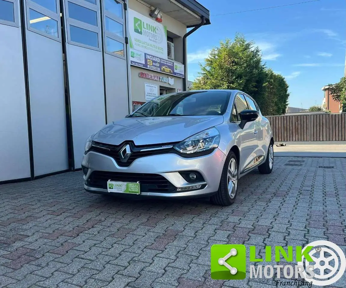 Photo 1 : Renault Clio 2018 Essence