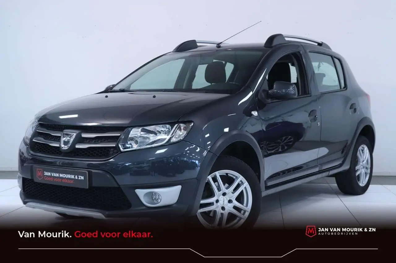 Photo 1 : Dacia Sandero 2016 Petrol