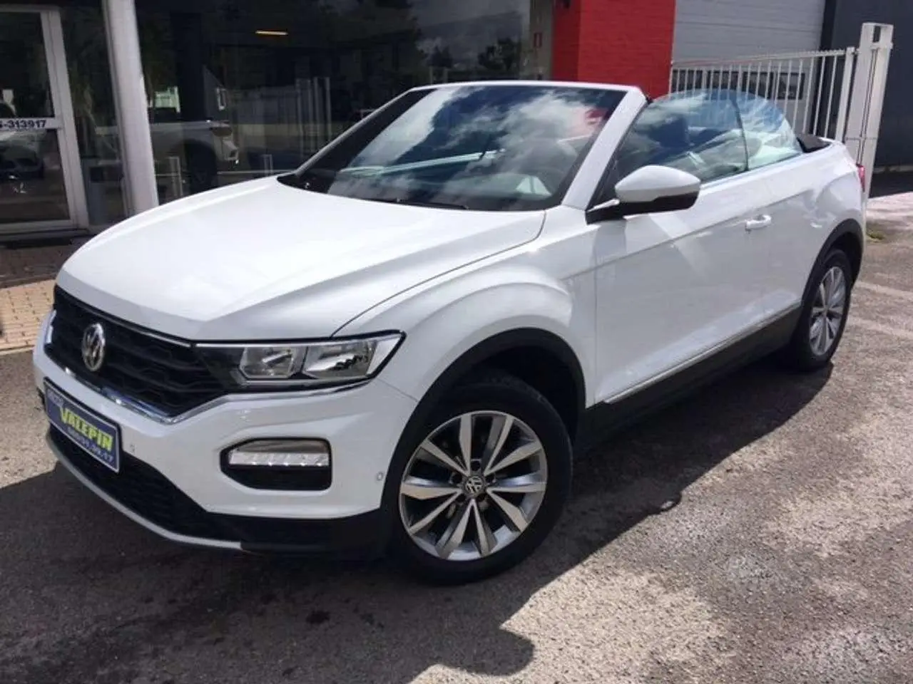 Photo 1 : Volkswagen T-roc 2020 Petrol