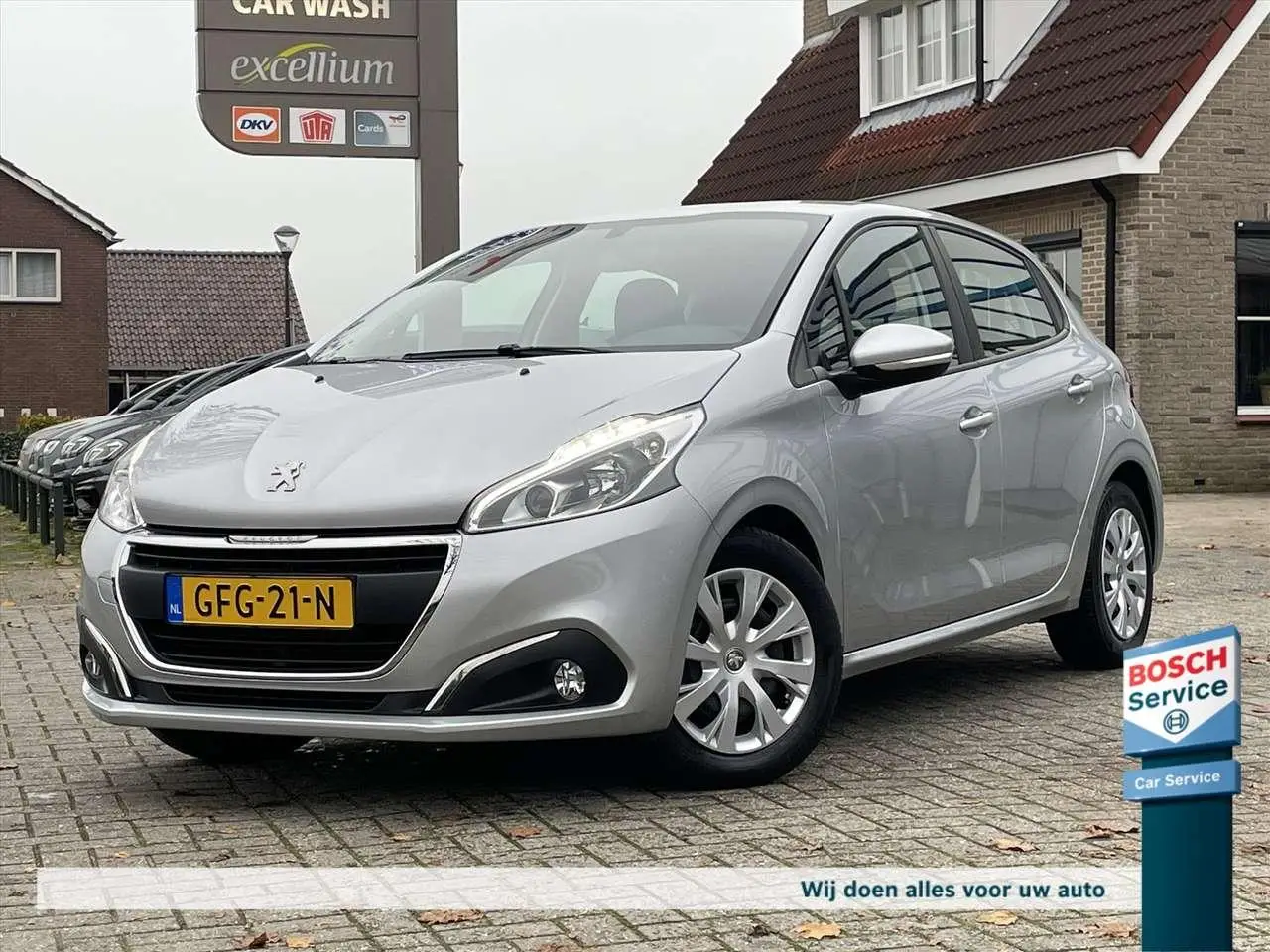 Photo 1 : Peugeot 208 2017 Petrol