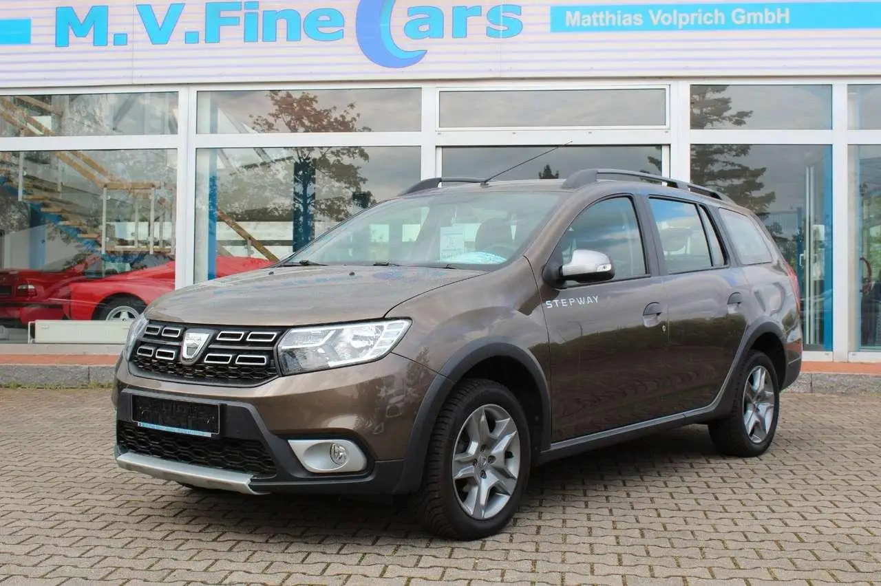 Photo 1 : Dacia Logan 2019 Essence