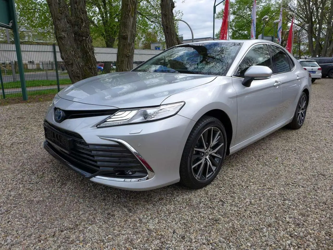 Photo 1 : Toyota Camry 2024 Hybrid