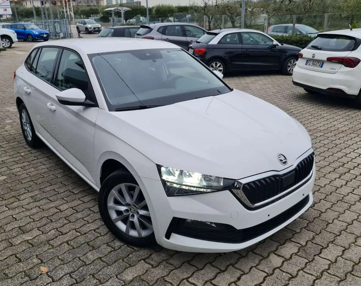 Photo 1 : Skoda Scala 2020 Autres