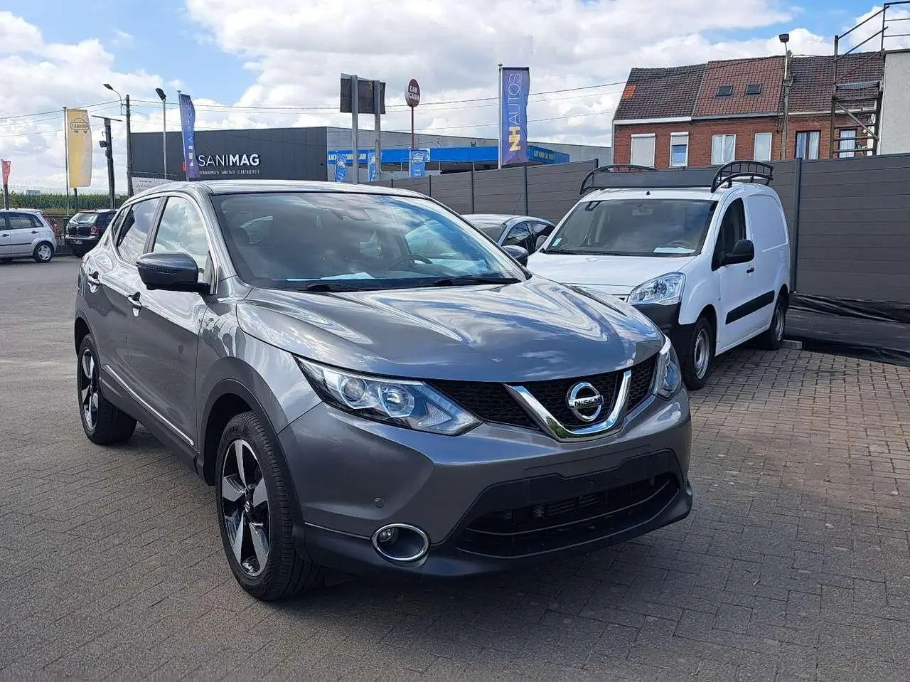 Photo 1 : Nissan Qashqai 2016 Petrol