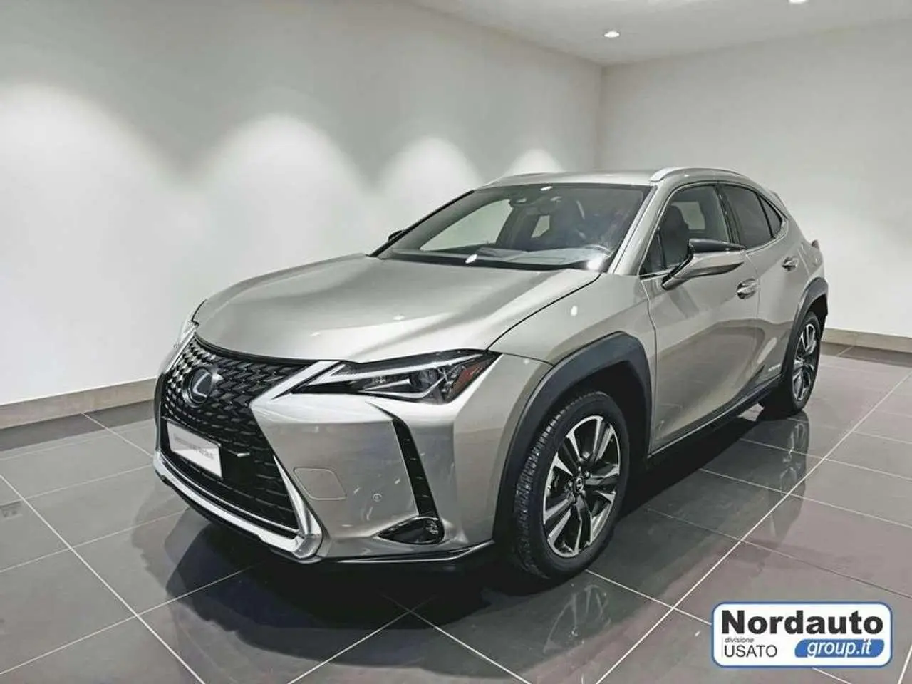 Photo 1 : Lexus Ux 2019 Hybrid