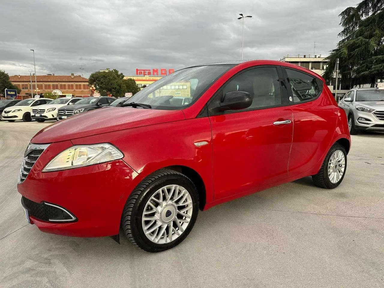 Photo 1 : Lancia Ypsilon 2014 LPG