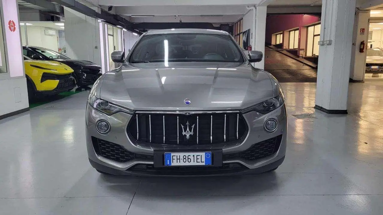 Photo 1 : Maserati Levante 2017 Diesel