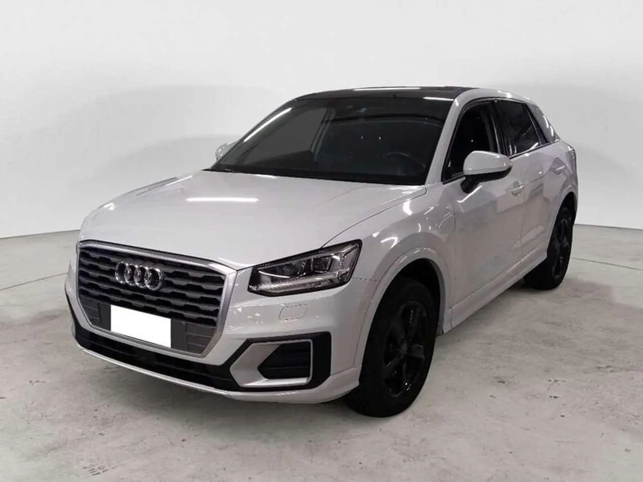 Photo 1 : Audi Q2 2018 Diesel