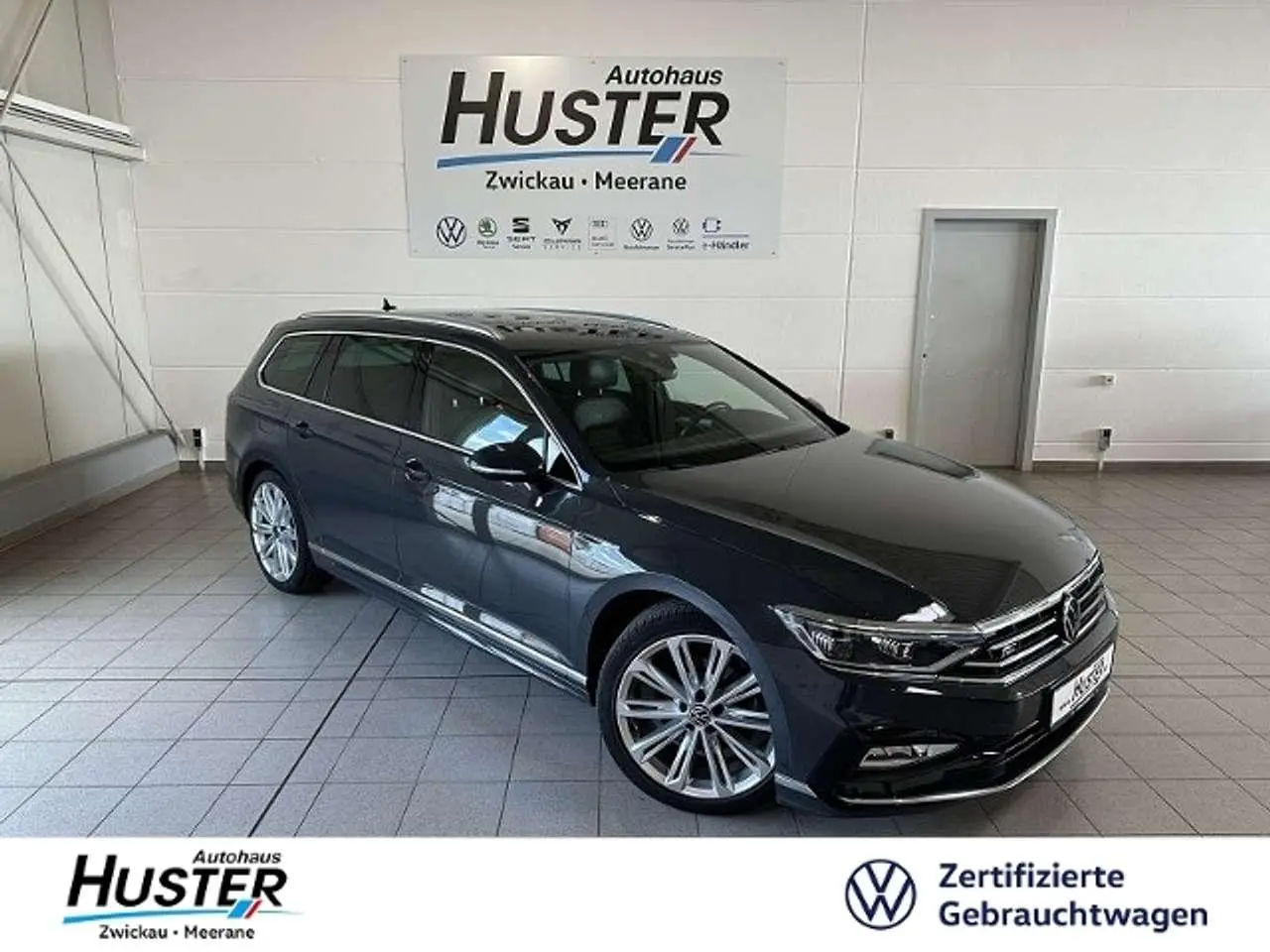 Photo 1 : Volkswagen Passat 2020 Petrol