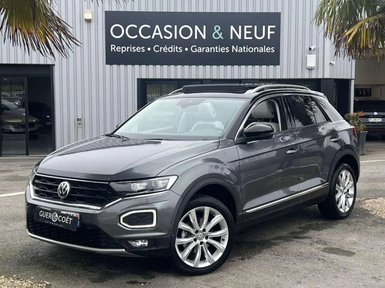 Photo 1 : Volkswagen T-roc 2020 Essence