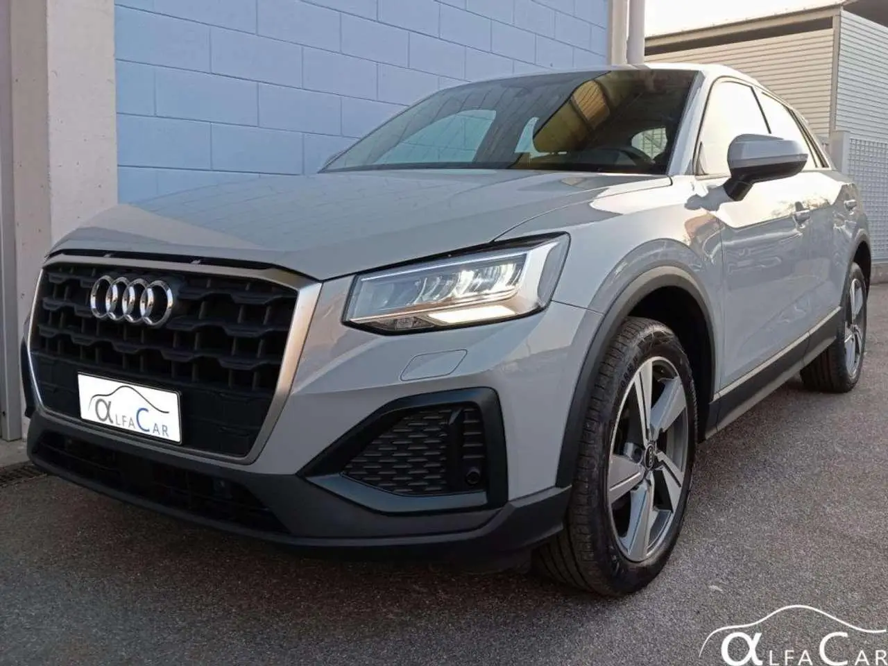 Photo 1 : Audi Q2 2021 Essence