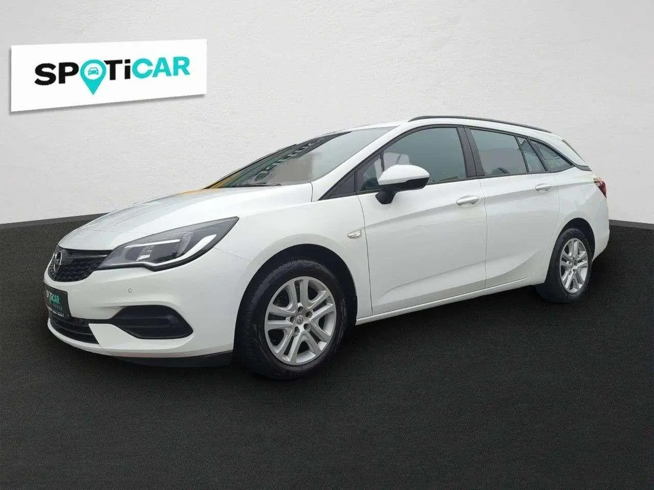 Photo 1 : Opel Astra 2020 Essence