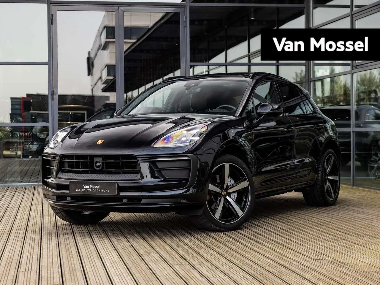 Photo 1 : Porsche Macan 2022 Petrol