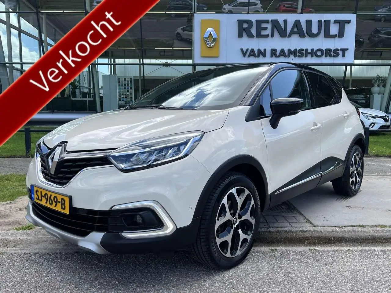 Photo 1 : Renault Captur 2018 Petrol