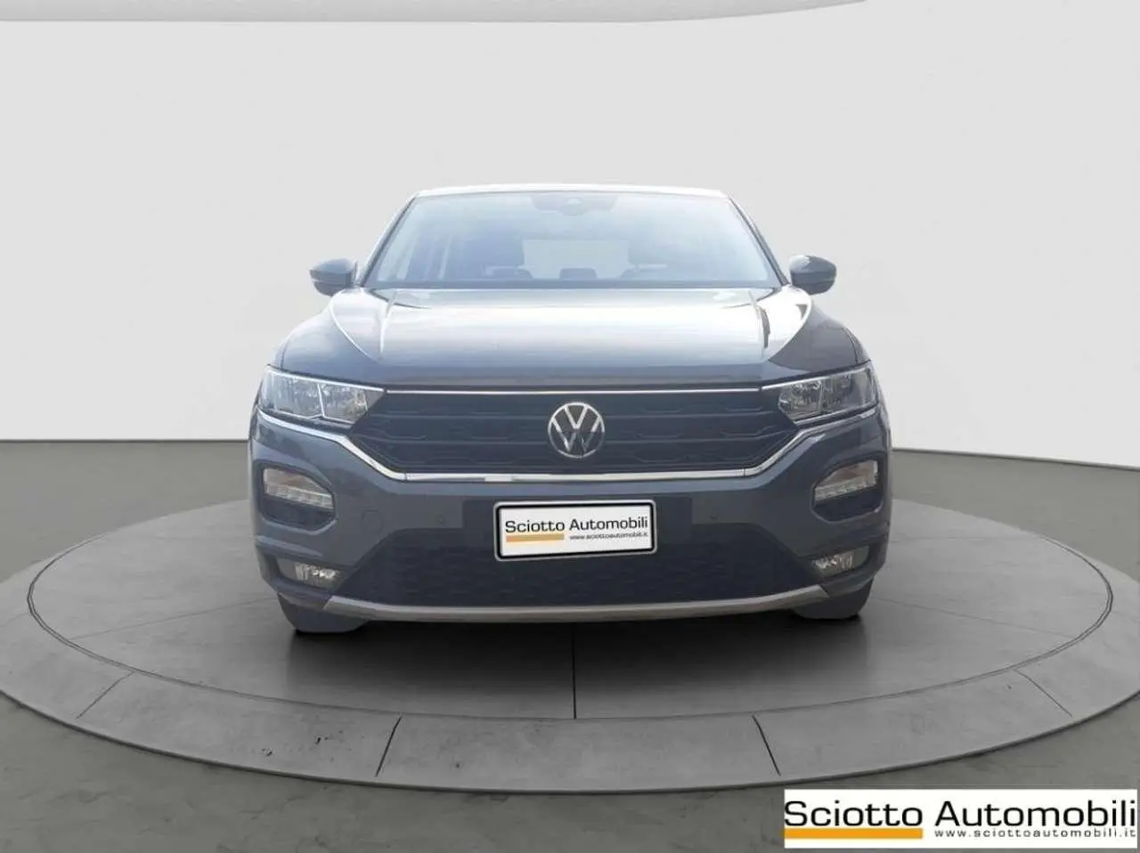 Photo 1 : Volkswagen T-roc 2021 Essence