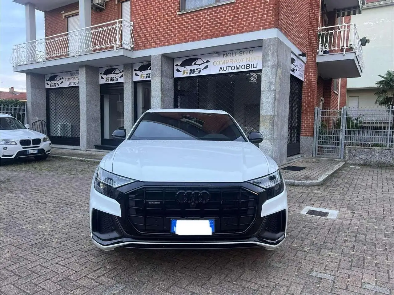 Photo 1 : Audi Q8 2022 Hybride