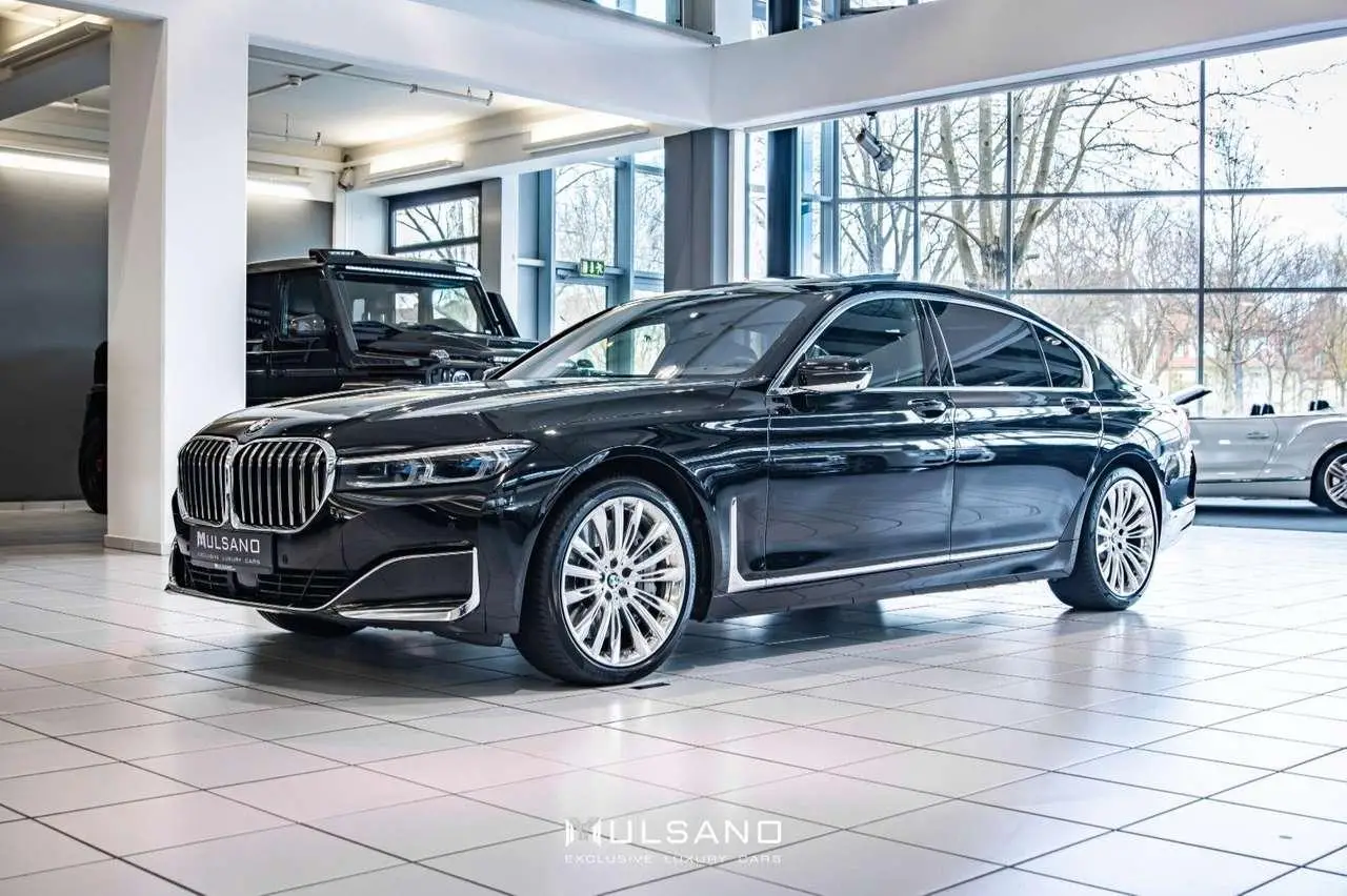 Photo 1 : Bmw Serie 7 2019 Essence