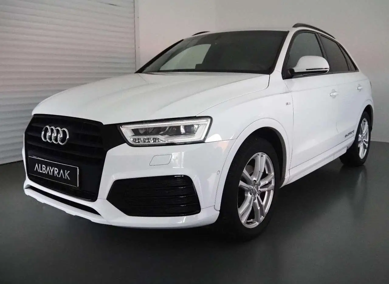 Photo 1 : Audi Q3 2015 Petrol