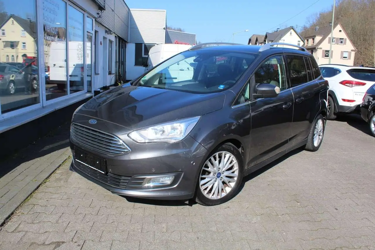 Photo 1 : Ford Grand C-max 2015 Petrol