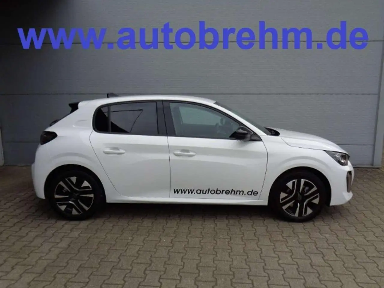 Photo 1 : Peugeot 208 2024 Petrol