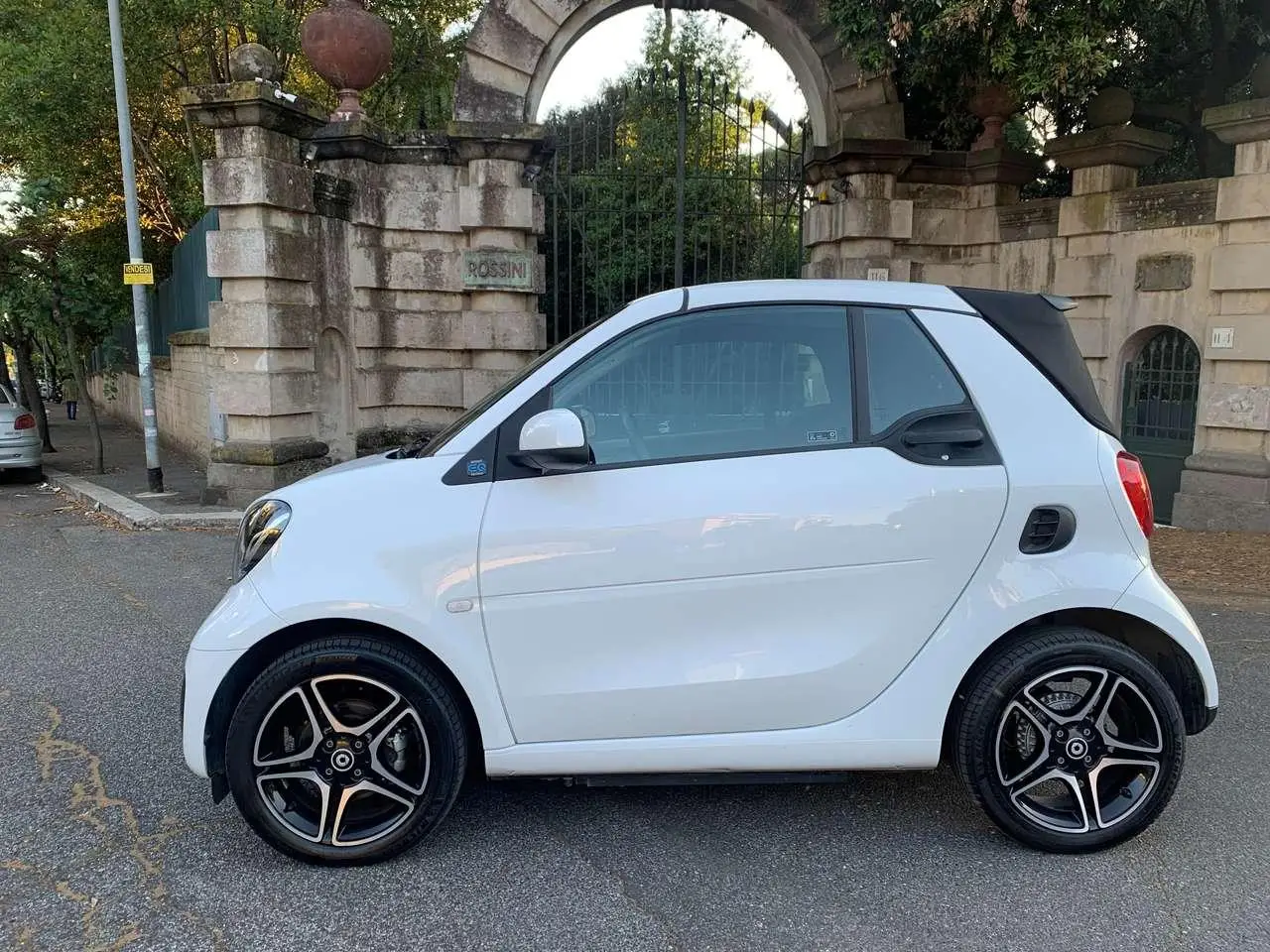 Photo 1 : Smart Fortwo 2021 Électrique