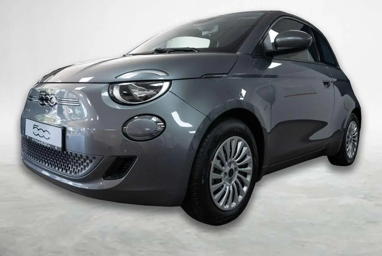 Photo 1 : Fiat 500 2023 Electric