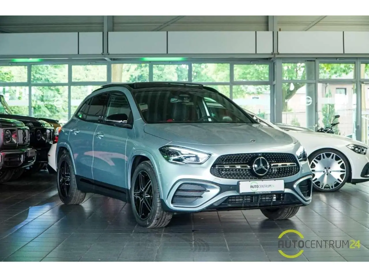 Photo 1 : Mercedes-benz Classe Gla 2024 Petrol