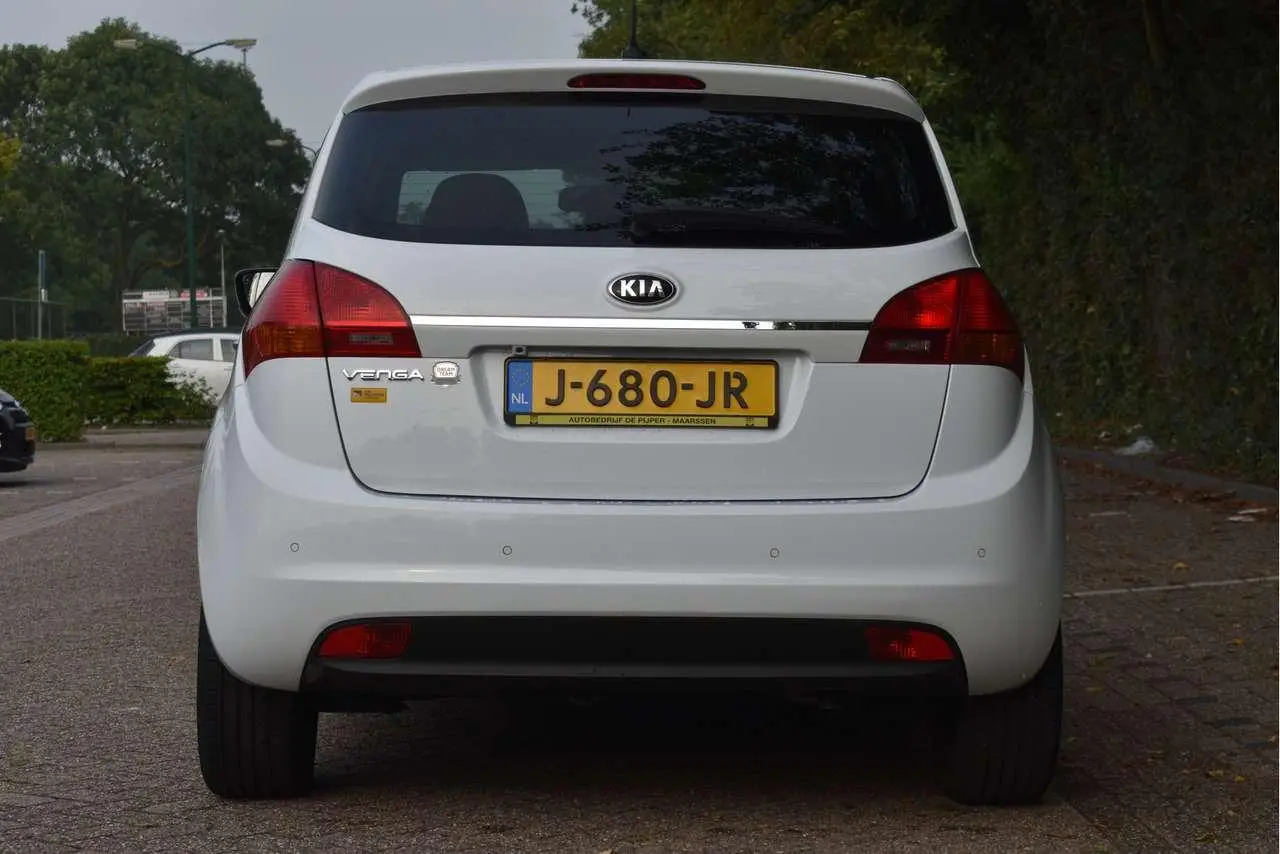 Photo 1 : Kia Venga 2017 Petrol