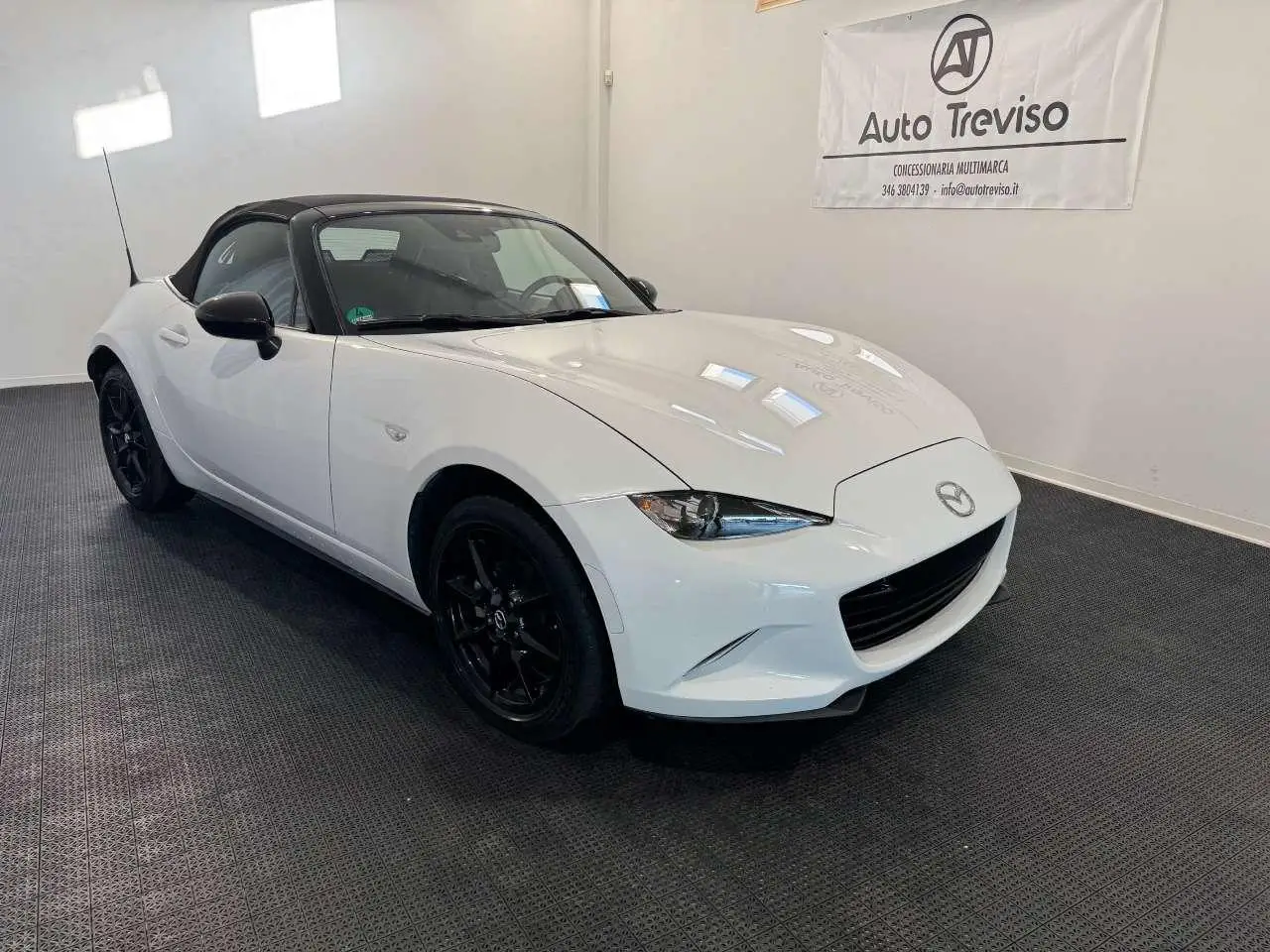 Photo 1 : Mazda Mx-5 2020 Petrol