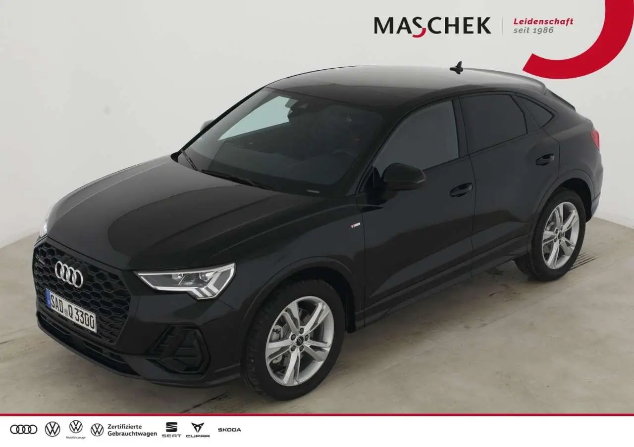 Photo 1 : Audi Q3 2024 Diesel