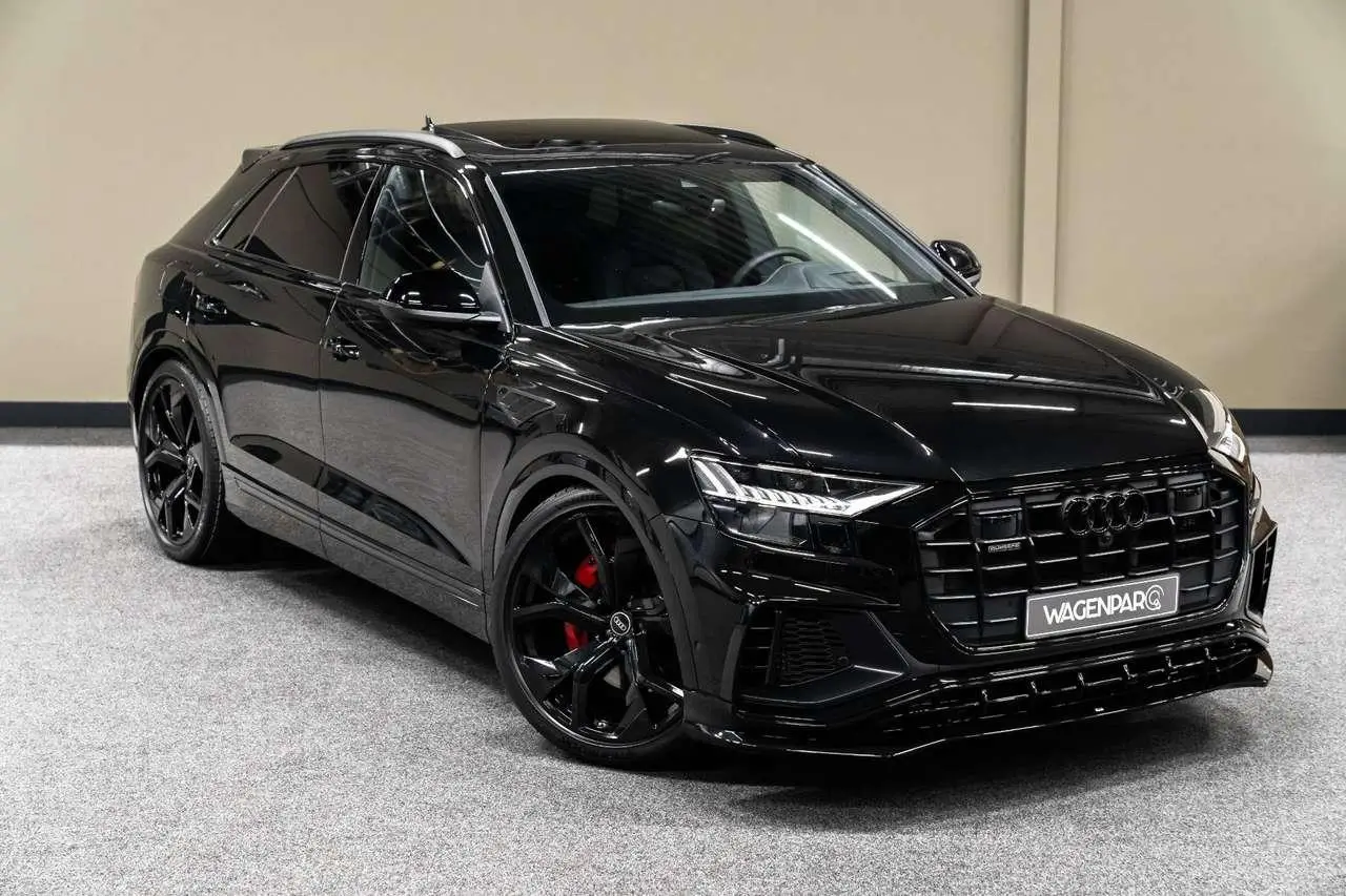 Photo 1 : Audi Q8 2023 Hybride