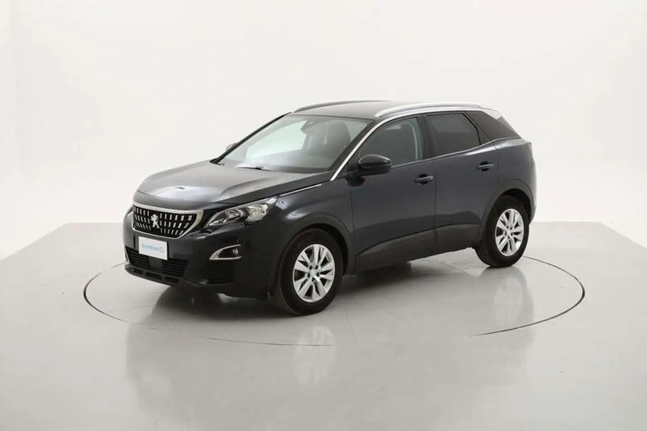 Photo 1 : Peugeot 3008 2019 Diesel