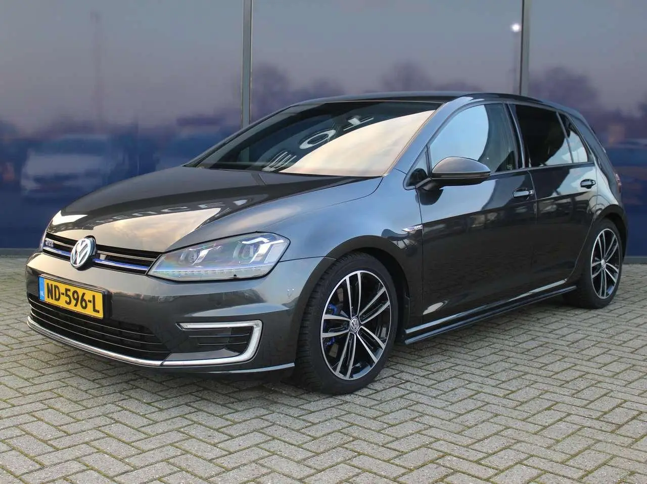 Photo 1 : Volkswagen Golf 2016 Essence