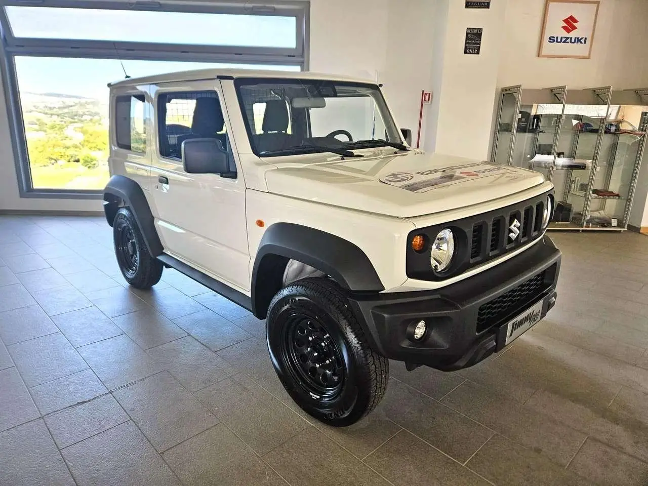 Photo 1 : Suzuki Jimny 2024 Petrol