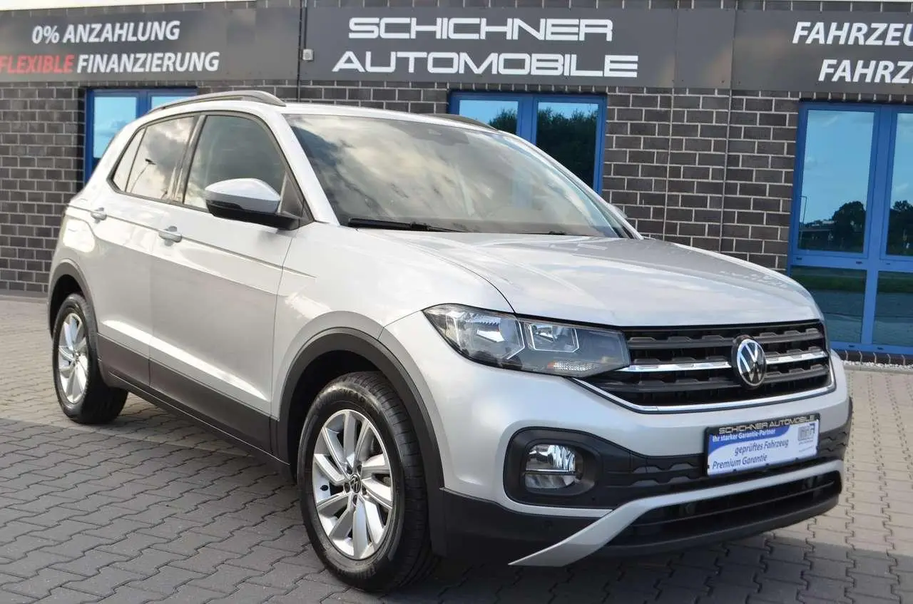 Photo 1 : Volkswagen T-cross 2022 Essence