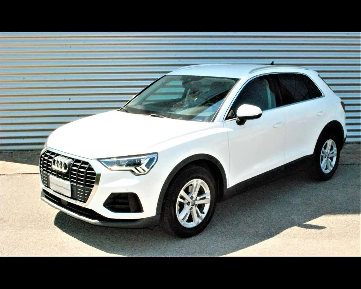 Photo 1 : Audi Q3 2022 Diesel