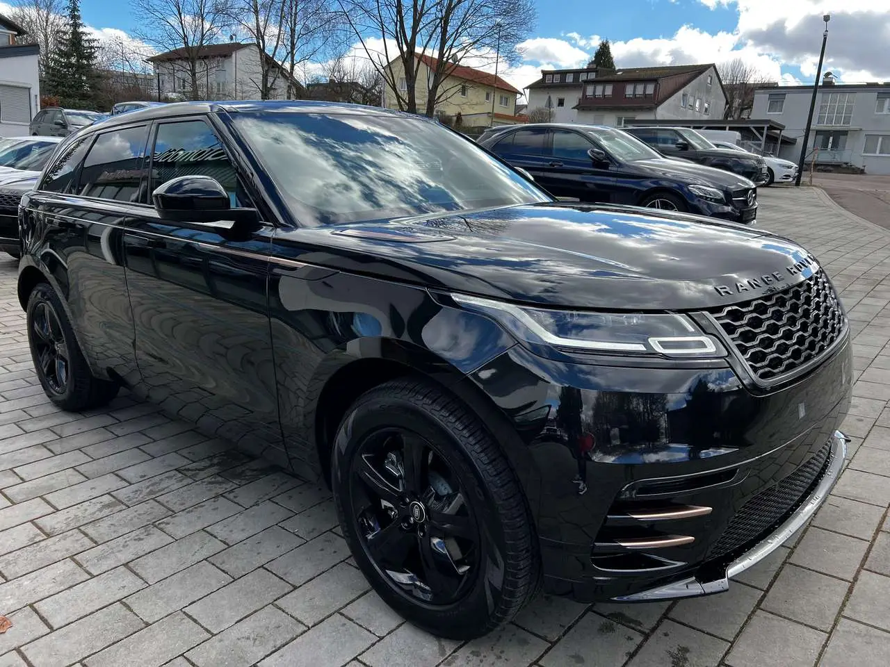 Photo 1 : Land Rover Range Rover Velar 2022 Diesel