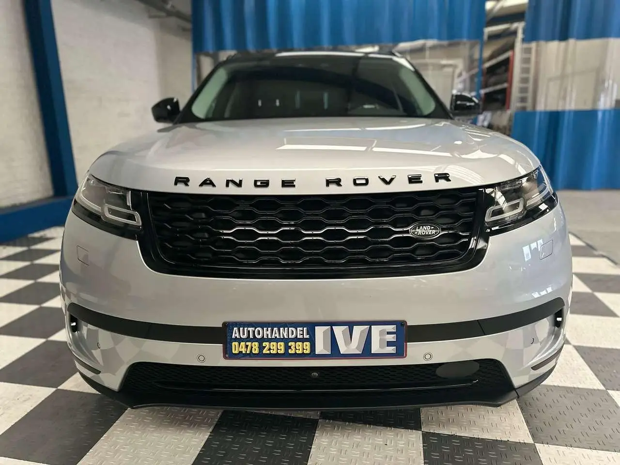 Photo 1 : Land Rover Range Rover Velar 2021 Hybrid