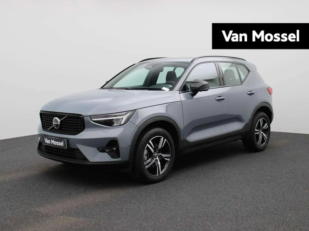 Photo 1 : Volvo Xc40 2023 Hybrid