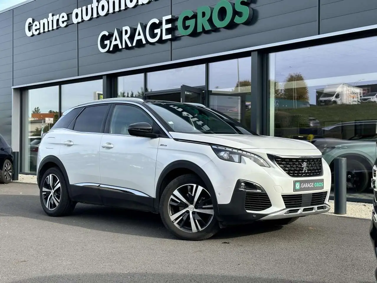 Photo 1 : Peugeot 3008 2019 Diesel