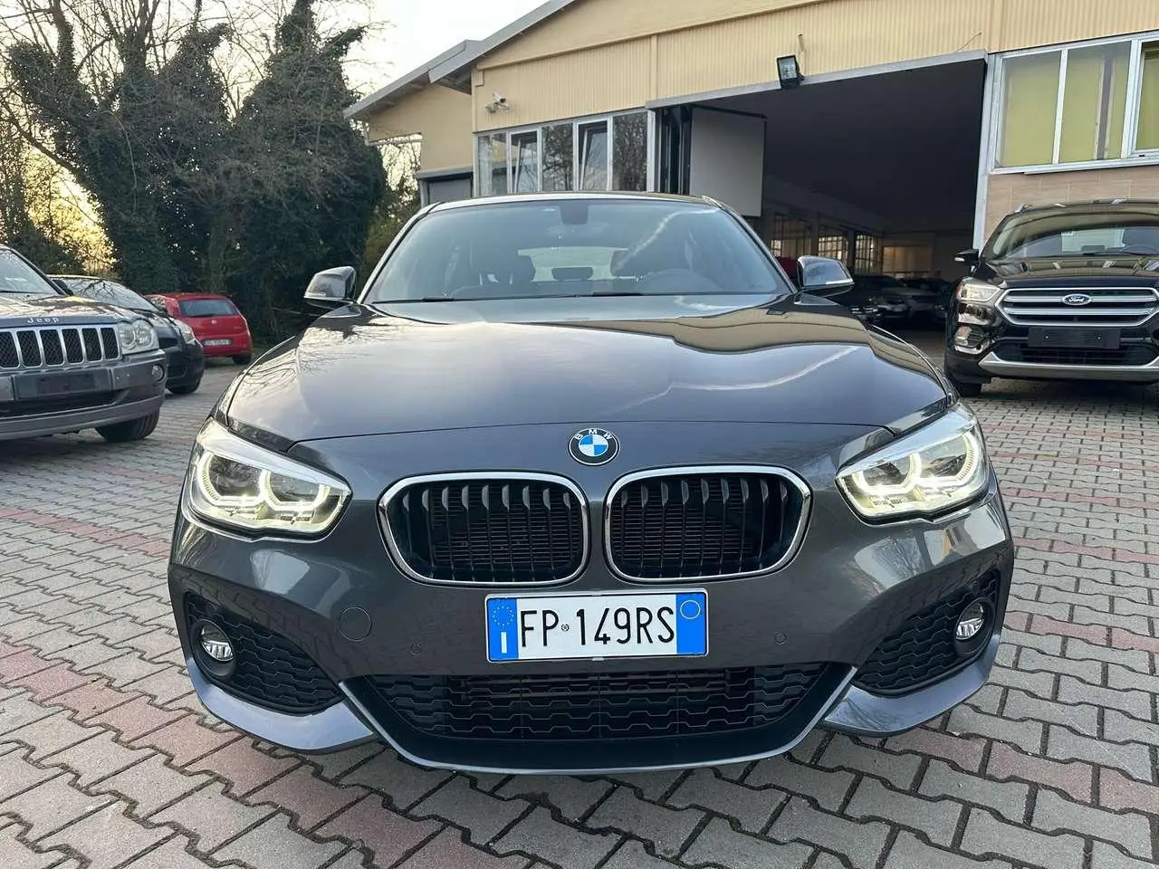 Photo 1 : Bmw Serie 1 2018 Diesel