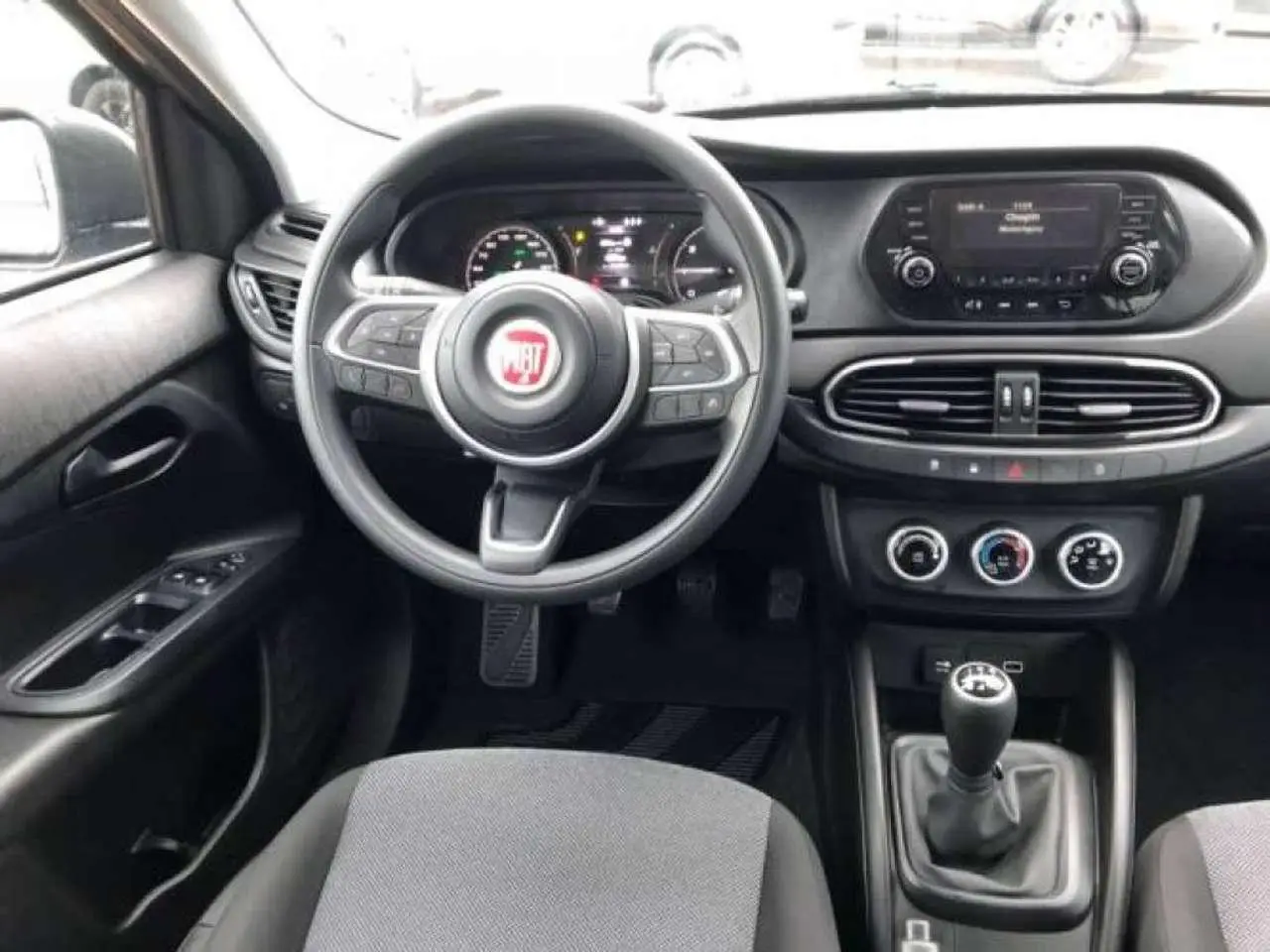 Photo 1 : Fiat Tipo 2024 GPL