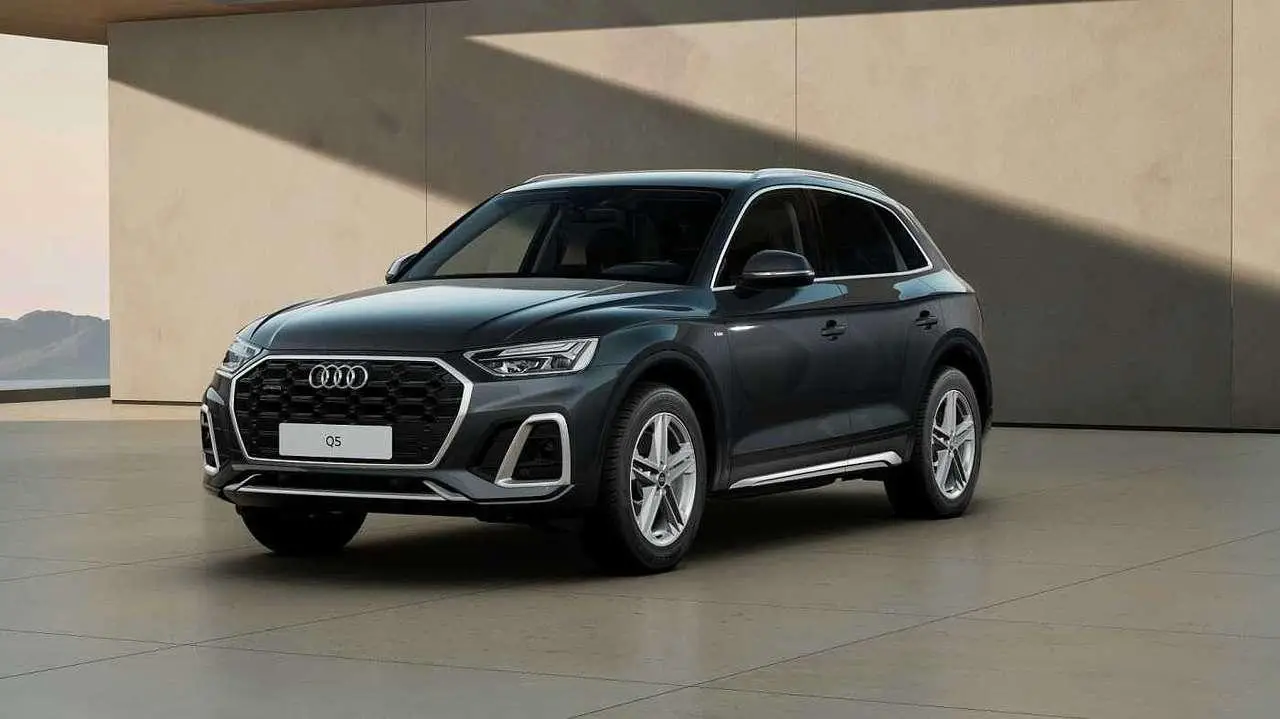 Photo 1 : Audi Q5 2023 Hybrid