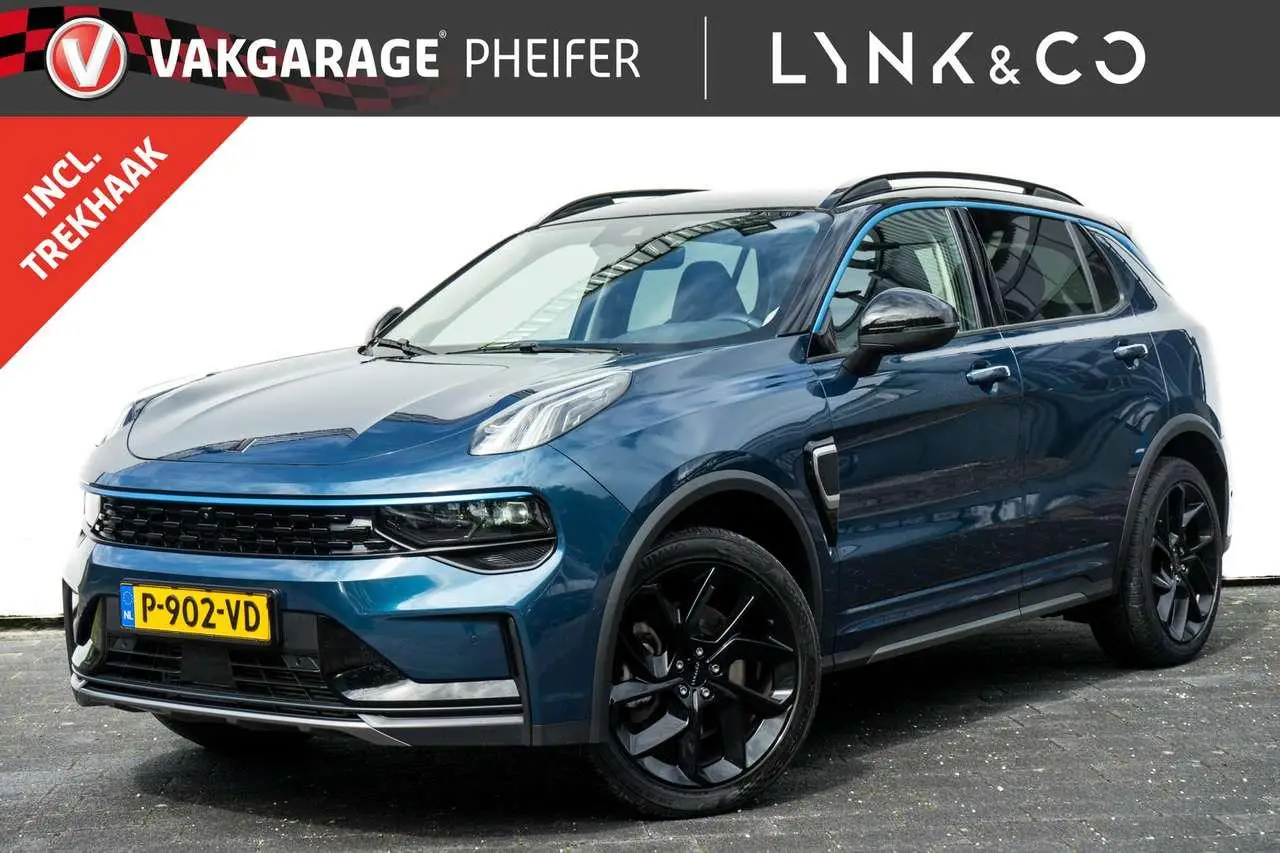 Photo 1 : Lynk & Co 01 2022 Hybrid