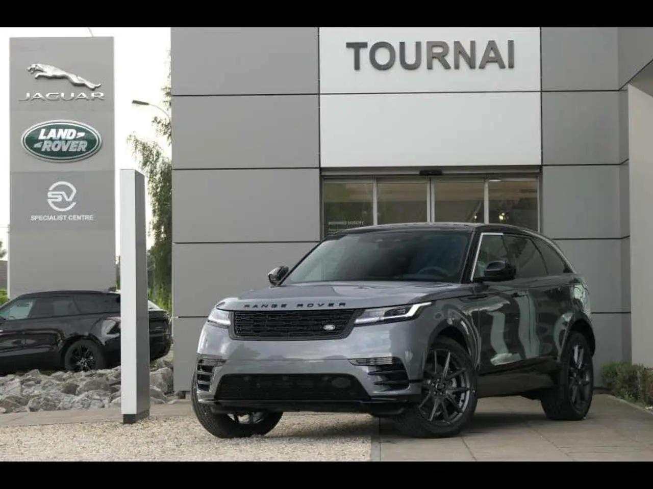 Photo 1 : Land Rover Range Rover Velar 2024 Hybride